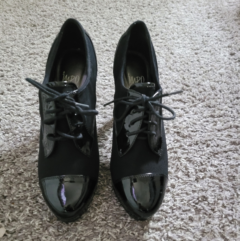 Heels - Picture 2 of 2